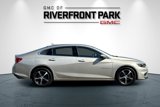 Used 2016 Chevrolet Malibu LT image 2