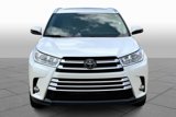Used 2019 Toyota Highlander XLE image 3
