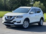 Used 2018 Nissan Rogue SV image 2