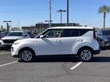 Used 2022 Kia Soul LX image 3