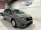 Used 2022 Chrysler Pacifica Touring-L image 2