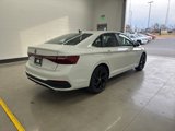 New 2025 Volkswagen Jetta SE image 5