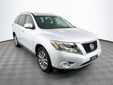 Used 2014 Nissan Pathfinder SV image 3