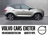 Certified 2022 Volvo XC40 T5 R-Design w/ Climate Package image 4