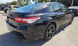 Used 2020 Toyota Camry SE image 4