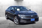 Certified 2024 Volkswagen Jetta SE w/ Panoramic Sunroof Package image 2