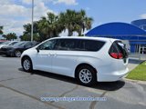 Used 2022 Chrysler Voyager LX image 3