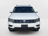 Used 2019 Volkswagen Tiguan SE w/ Panoramic Sunroof Package image 2