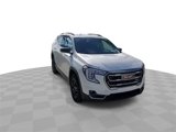 Used 2022 GMC Terrain AT4 image 3