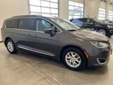 Used 2020 Chrysler Pacifica Touring-L image 6