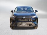 Used 2022 Toyota RAV4 LE image 2