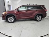 Used 2015 Toyota Highlander XLE image 2