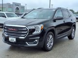 Used 2023 GMC Terrain SLT image 2