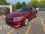 Used 2018 Kia Optima S w/ Panoramic Sunroof Package image 3