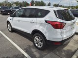 Used 2019 Ford Escape SE image 3