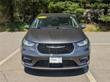 Certified 2023 Chrysler Pacifica Limited image 3
