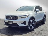 Certified 2024 Volvo XC40 B5 Plus image 3