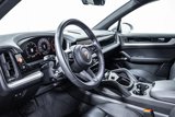 Used 2025 Porsche Cayenne image 4
