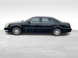 Used 2008 Cadillac DTS w/ Trunk Convenience Package image 4