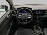 New 2025 Volkswagen Taos SE image 4