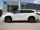 Used 2021 Toyota Highlander XSE image 3