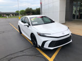 Used 2025 Toyota Camry SE image 2