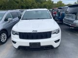 Used 2018 Jeep Grand Cherokee Laredo image 2