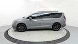 Used 2021 Chrysler Pacifica Touring w/ S Appearance Package image 5
