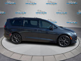 Used 2019 Chrysler Pacifica Touring Plus image 2
