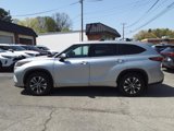 Used 2022 Toyota Highlander XLE image 5