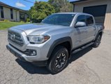 Used 2017 Toyota Tacoma TRD Off-Road image 2