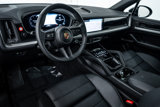 Used 2025 Porsche Cayenne image 4