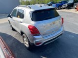 Used 2022 Chevrolet Trax LT w/ LT Convenience Package image 5