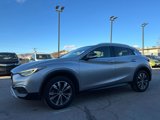 Used 2018 INFINITI QX30 AWD image 2