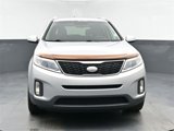 Used 2015 Kia Sorento LX image 3