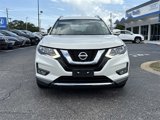 Used 2017 Nissan Rogue SV image 3