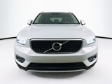 Used 2021 Volvo XC40 T5 Momentum w/ Premium Package image 2
