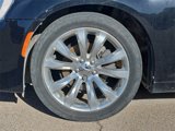 Used 2018 Chrysler 300 Touring L image 4