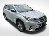 Used 2017 Toyota Highlander Limited Platinum image 2