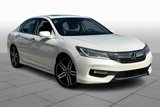 Used 2016 Honda Accord Touring image 2