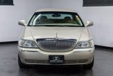 Used 2008 Lincoln Town Car Signature Limited image 3
