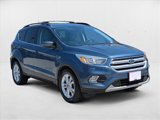 Used 2018 Ford Escape SE w/ SE Sync 3 Package image 3