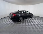 Used 2018 Honda Civic Touring image 4