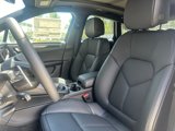 Certified 2024 Porsche Macan image 5
