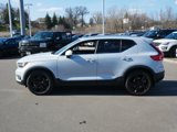 Used 2021 Volvo XC40 T5 Inscription w/ Climate Package image 4