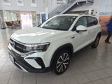 Certified 2024 Volkswagen Taos SE image 4