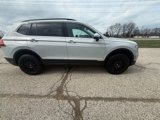 Used 2019 Volkswagen Tiguan SE image 3