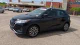 Used 2024 Nissan Kicks SV image 4