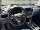 Used 2023 Chevrolet Equinox LT image 4