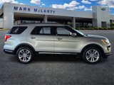 Used 2019 Ford Explorer Limited w/ Ford Safe & Smart Package image 2